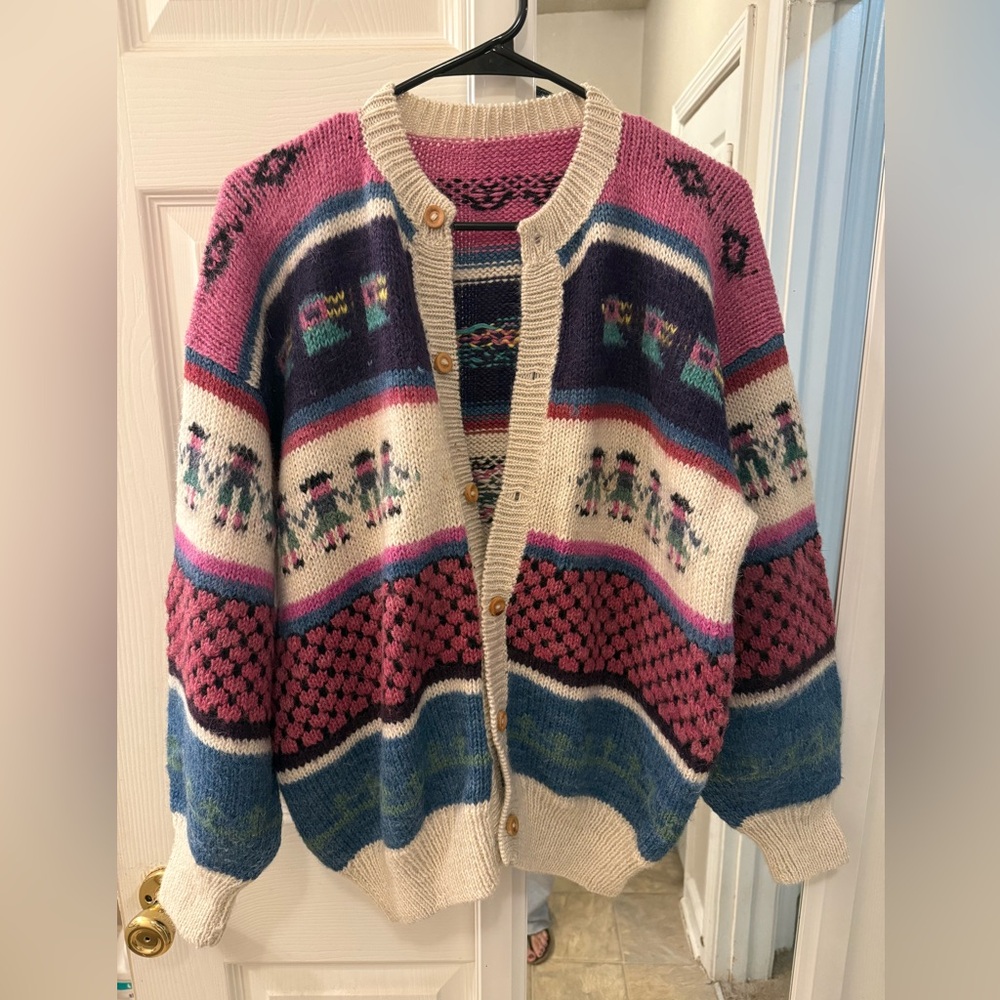 Colorful Knit Cardigan with Patterned Design
